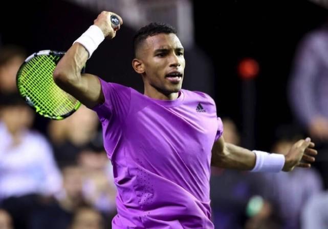 季前赛中 季前赛中